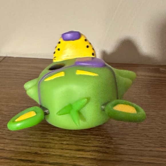 Funko Pop! Five Nights and Freddy's Blacklight Foxy Exclusive Vinyl Figure - Picture 8 of 10